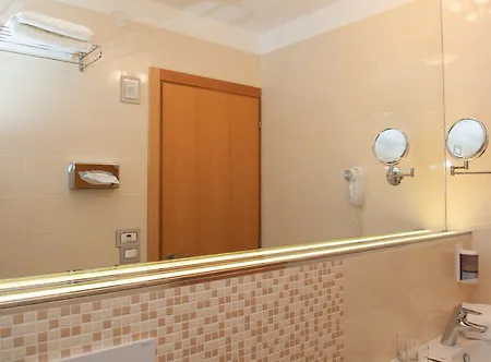 International Hotel 4*