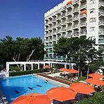 International Hotel