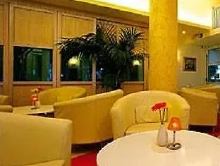 International リニャーノ・サッビアドーロ