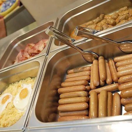 国际海滩酒店 酒店 利尼亚诺萨比亚多罗