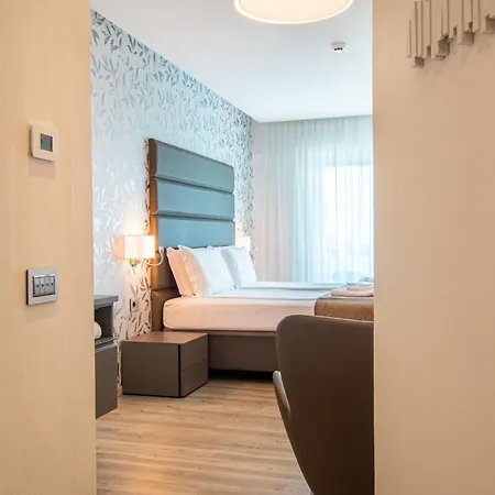 International Hotel 4*