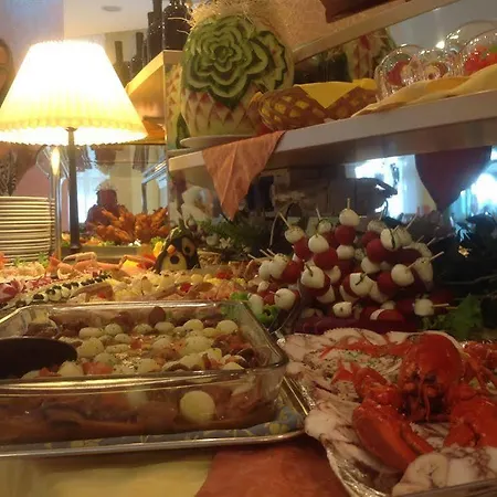 酒店 国际海滩酒店 利尼亚诺萨比亚多罗