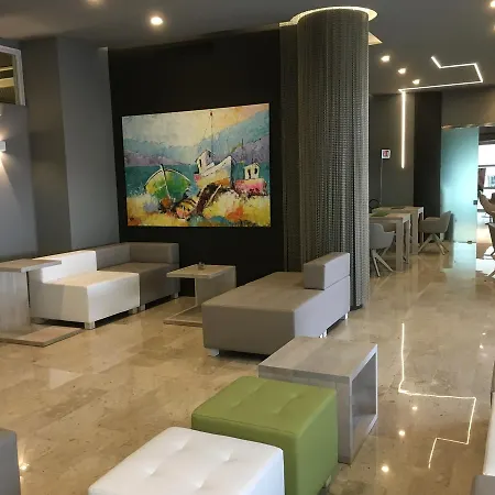 ホテル International 4*