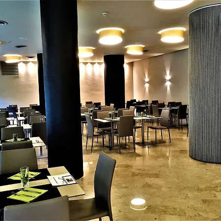International Hotel 4*