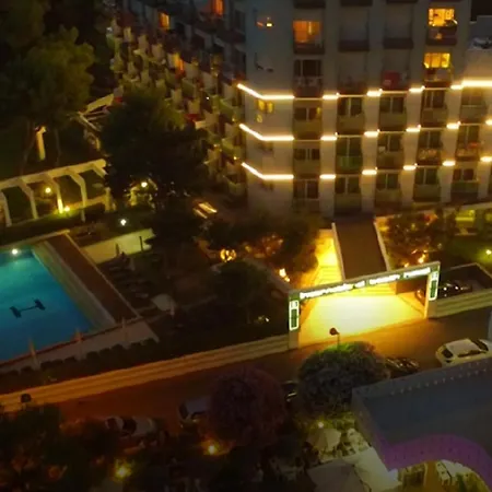 Hotel International