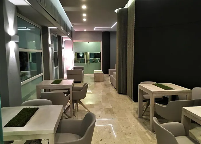 International فندق 4*